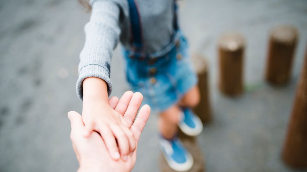 ¿Cómo se desarrollan las emociones en la infancia?